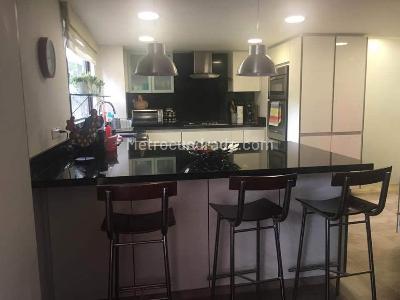 Apartamento en venta en Santa Barbara Occidental, Bogotá · foto 8 de 15