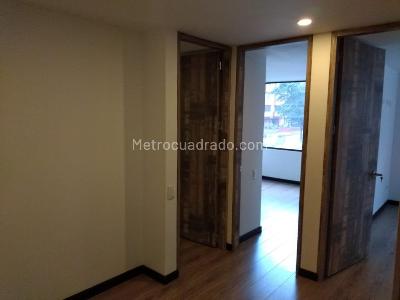 Apartamento en venta en Santa Barbara Central, Bogotá · foto 11 de 15