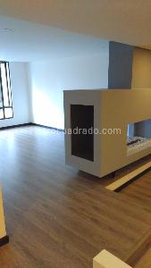 Apartamento en venta en Santa Barbara Central, Bogotá · foto 2 de 15