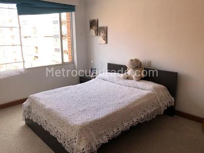 Apartamento de 4 alcobas en venta en Chico Norte, Bogotá, 323 m² · foto 17 de 20