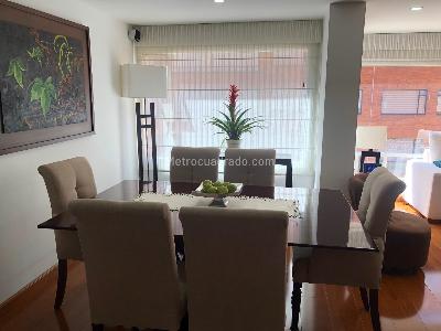 Apartamento de 2 alcobas en venta en Recodo Del Country, Bogotá, 87 m² · foto 2 de 9