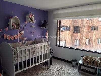 Apartamento de 3 alcobas en venta en Los Rosales, Bogotá, 165 m² · foto 8 de 10