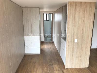 Apartamento en venta en Santa Barbara, Bogotá · foto 8 de 14