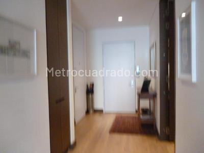 Apartamento en venta en Los Rosales, Bogotá · foto 3 de 20