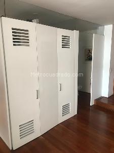 Apartamento de 1 alcoba en venta en Chico, Bogotá, 88 m² · foto 4 de 8