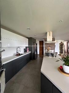Apartamento de 3 alcobas en venta en Sierras Del Moral, Bogotá, 220 m² · foto 8 de 9