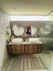 Apartamento de 3 alcobas en venta en Sierras Del Moral, Bogotá, 220 m² · foto 2 de 9