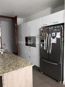 Apartamento en venta en Santa Barbara, Bogotá · foto 3 de 13