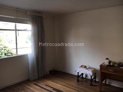 Casa de 5 alcobas en venta en La Soledad, Bogotá, 340 m² · foto 8 de 10