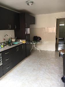 Casa de 5 alcobas en venta en La Soledad, Bogotá, 340 m² · foto 9 de 10