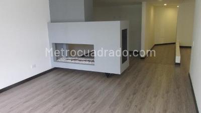 Apartamento en venta en Santa Barbara, Bogotá · foto 2 de 20