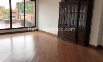 Apartamento en venta en Los Rosales, Bogotá · foto 2 de 14