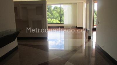 Apartamento de 3 alcobas en arriendo en Santa Barbara Alta / Guadalquivir, Bogotá, 330 m² · foto 3 de 19