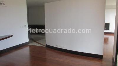 Apartamento de 3 alcobas en arriendo en Santa Barbara Alta / Guadalquivir, Bogotá, 330 m² · foto 6 de 19