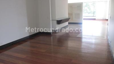 Apartamento de 3 alcobas en arriendo en Santa Barbara Alta / Guadalquivir, Bogotá, 330 m² · foto 10 de 19