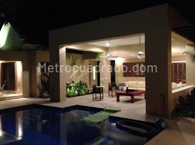 Casa de 4 alcobas en venta en Peñalisa Girardot, Girardot, 386 m² · foto 3 de 7