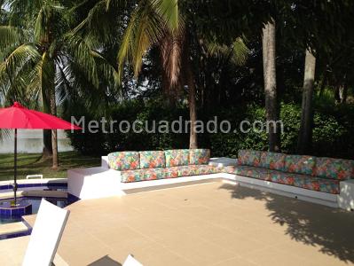 Casa de 4 alcobas en venta en Peñalisa Girardot, Girardot, 386 m² · foto 4 de 7