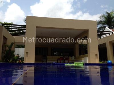 Casa de 4 alcobas en venta en Peñalisa Girardot, Girardot, 386 m² · foto 7 de 7