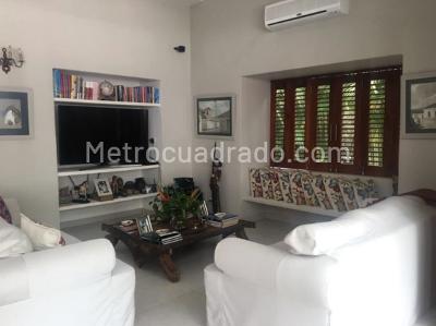 Casa de 5 alcobas en venta en Peñalisa Girardot, Girardot, 320 m² · foto 9 de 15