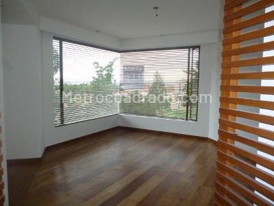 Apartamento de 3 alcobas en venta en Bosques De Medina, Bogotá, 372 m² · foto 2 de 20