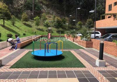 Apartamento de 4 alcobas en venta en Bosque De Pinos, Bogotá, 224 m² · foto 16 de 19