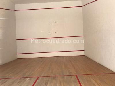 Apartamento de 4 alcobas en venta en Bosque De Pinos, Bogotá, 224 m² · foto 18 de 19