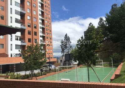 Apartamento de 4 alcobas en venta en Bosque De Pinos, Bogotá, 224 m² · foto 19 de 19