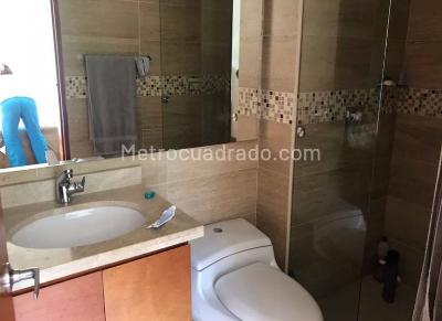 Apartamento de 4 alcobas en venta en Bosque De Pinos, Bogotá, 224 m² · foto 4 de 19