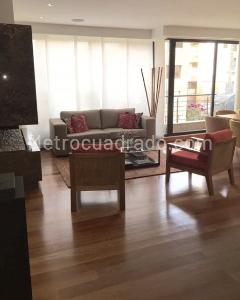 Apartamento en venta en Chico, Bogotá · foto 2 de 19
