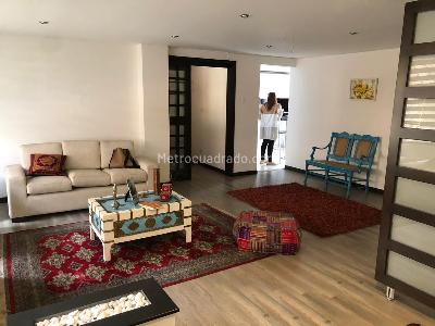 Apartamento en venta en Santa Barbara Central, Bogotá · foto 2 de 19