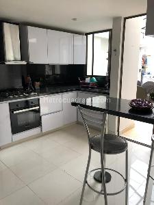 Apartamento en venta en Santa Barbara Central, Bogotá · foto 9 de 19
