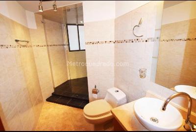 Apartamento de 3 alcobas en venta en Bosque De Pinos, Bogotá, 230 m² · foto 11 de 14