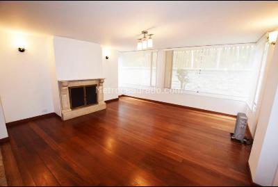Apartamento de 3 alcobas en venta en Bosque De Pinos, Bogotá, 230 m² · foto 3 de 14