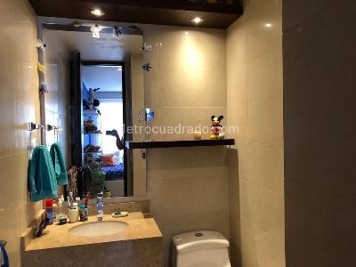 Apartamento de 3 alcobas en venta en Santa Barbara Occidental, Bogotá, 170 m² · foto 8 de 14