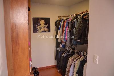 Apartamento de 4 alcobas en venta en Los Rosales, Bogotá, 354 m² · foto 10 de 17