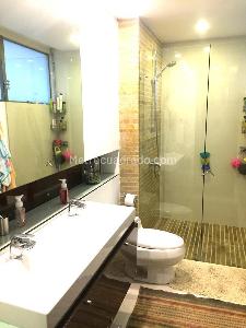 Apartamento de 3 alcobas en venta en Los Rosales, Bogotá, 181 m² · foto 6 de 17