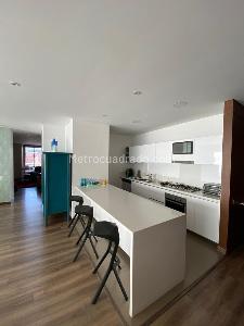 Apartamento de 2 alcobas en venta en La Carolina, Bogotá, 170 m² · foto 7 de 13