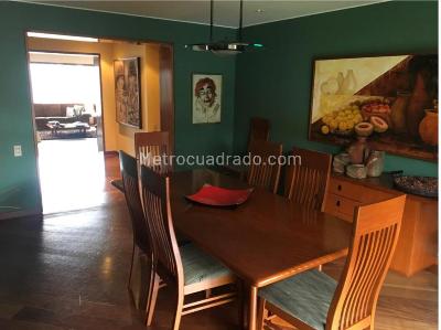 Apartamento de 3 alcobas en venta en Montearroyo, Bogotá, 251 m² · foto 3 de 10