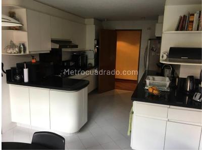 Apartamento de 3 alcobas en venta en Montearroyo, Bogotá, 251 m² · foto 5 de 10