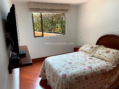 Apartamento de 3 alcobas en venta en Montemadero, Bogotá, 177 m² · foto 2 de 18