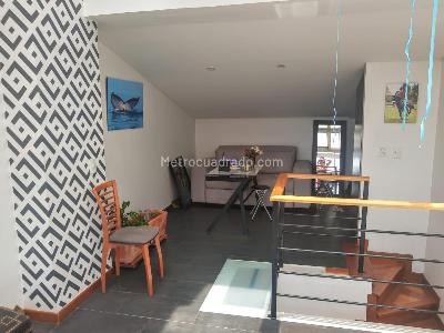 Apartamento de 1 alcoba en venta en El Retiro, Bogotá, 80 m² · foto 2 de 12