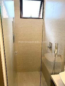 Apartamento en venta en El Refugio, Bogotá · foto 8 de 17