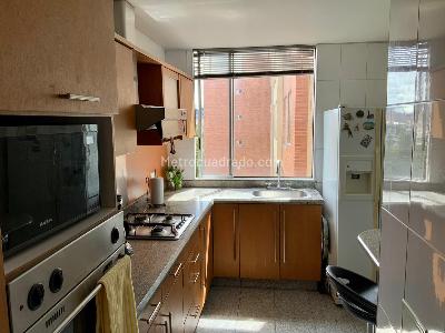 Apartamento en venta en Contador, Bogotá · foto 3 de 18