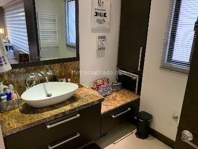Apartamento en venta en La Carolina, Bogotá · foto 4 de 20