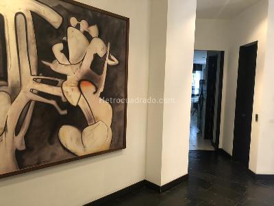 Apartamento en venta en La Carolina, Bogotá · foto 2 de 19
