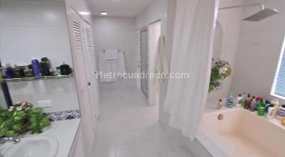 Casa de 5 alcobas en venta en El Peñon, Girardot, 680 m² · foto 9 de 20