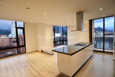 Apartamento en venta en Chico Navarra, Bogotá · foto 2 de 14