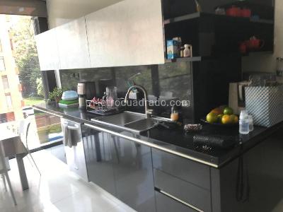 Apartamento de 3 alcobas en venta en La Cabrera, Bogotá, 271 m² · foto 5 de 8