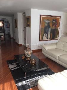 Apartamento en venta en Santa Barbara Central, Bogotá · foto 9 de 15