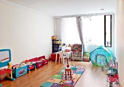 Apartamento de 3 alcobas en venta en Santa Barbara Occidental, Bogotá, 275 m² · foto 6 de 9